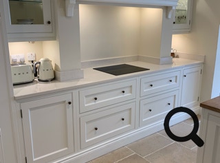 painted inframe kitchen colour Linen White by Benjamin Moore piant